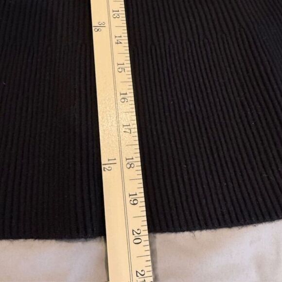 Nanette Lepore Rib Knit Sweater Skater Skirt A-line Black Stretch Size Medium - Picture 7 of 8